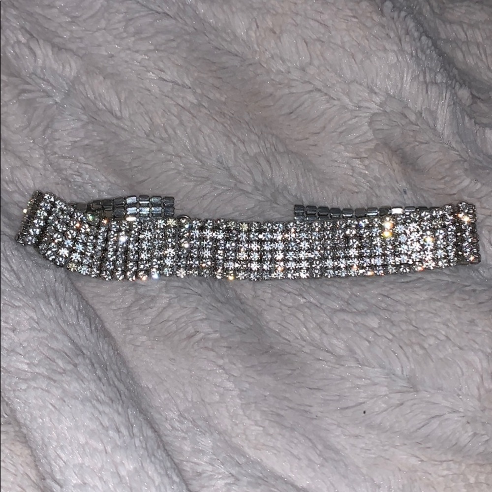 Rhinestone choker 💎